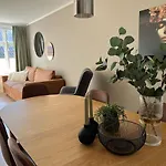 Bergenshus Rett Ved Bryggen I Lejlighed