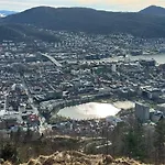 Bergenshus Rett Ved Bryggen I Lejlighed