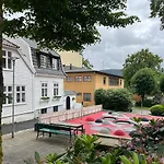 Bergenshus Rett Ved Bryggen I *