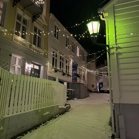 Bergenshus Rett Ved Bryggen I